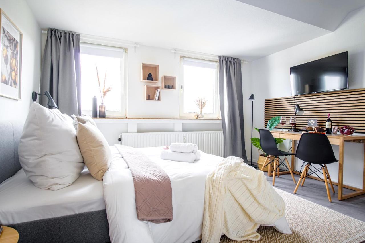 Homefy Studio Sky - Free Parking - Elevator - Desk - Netflix Эссен Экстерьер фото